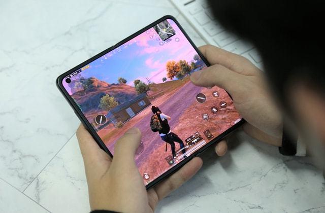 和平精英辅助【快鱼S一体直装】🔥全图透视 🔥锁死自瞄 🔥人物美化 🔥人物方框 🔥人物射线 🔥人物骨骼 🔥人物昵称 🔥人物距离 🔥人物血量